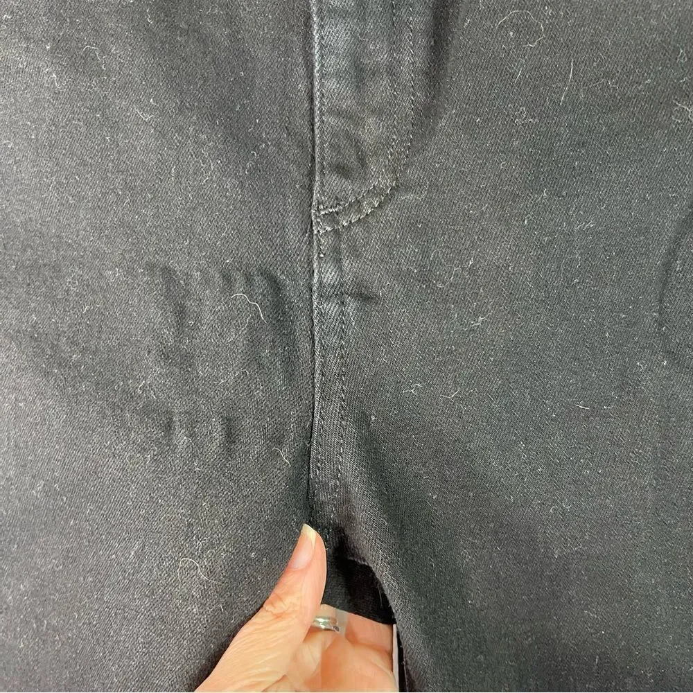 Rag and Bone 10 inch capri destroyed hem